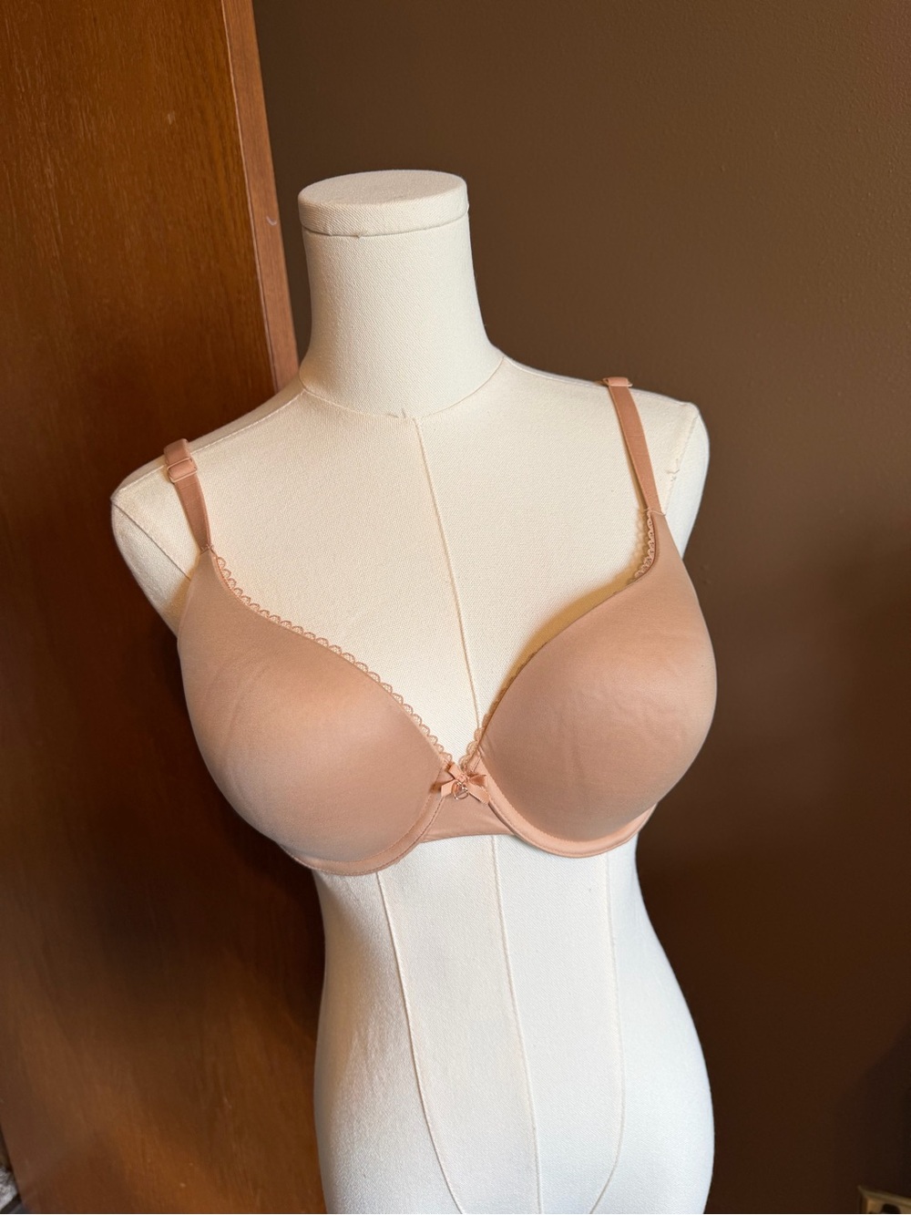 Victoria's Secret Light Nude T-Shirt Bra